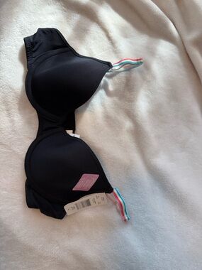 lei Black T-shirt Bra with Multicolor Stripe Straps